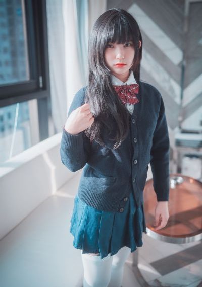 天美传媒mv免费观看英雄救美