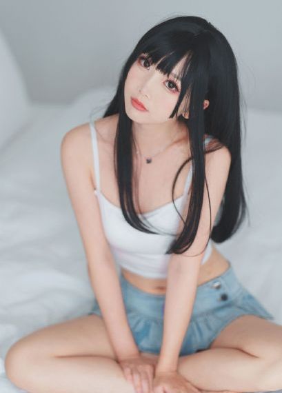 《年轻女教师3》在线观看