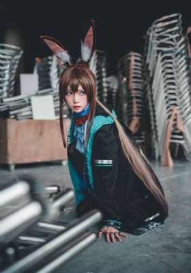 挣扎吧亚君