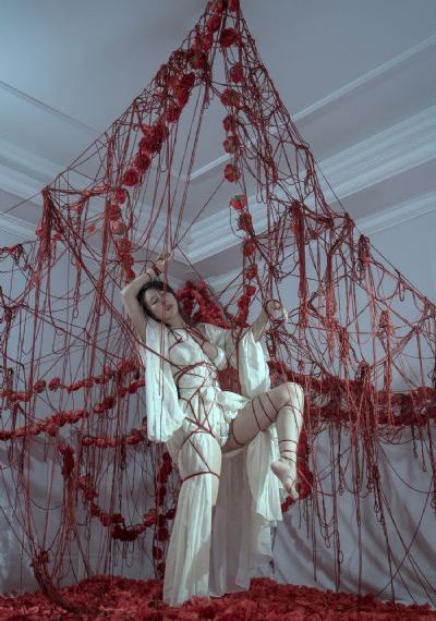 女人张开腿免费的