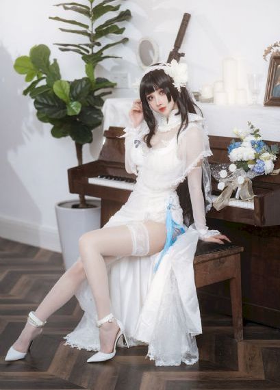 女机械人