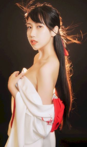 我的年轻漂亮老师高清