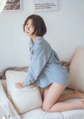 彩虹月亮