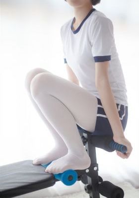 同性裸体森林电影正片