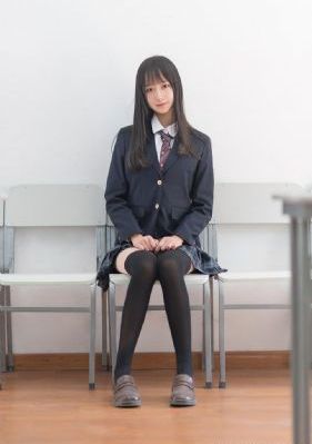 白丝美女被c