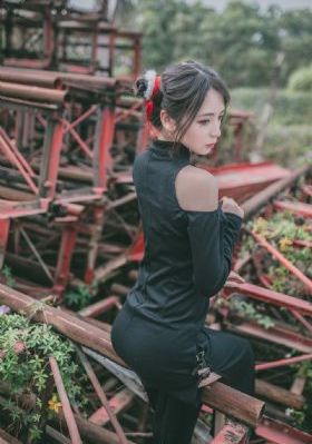 年轻的姨子